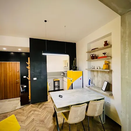 Yellowstone Studio * Tirana
